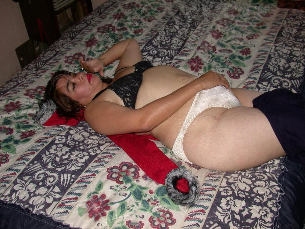 25P Mexican Milf 1