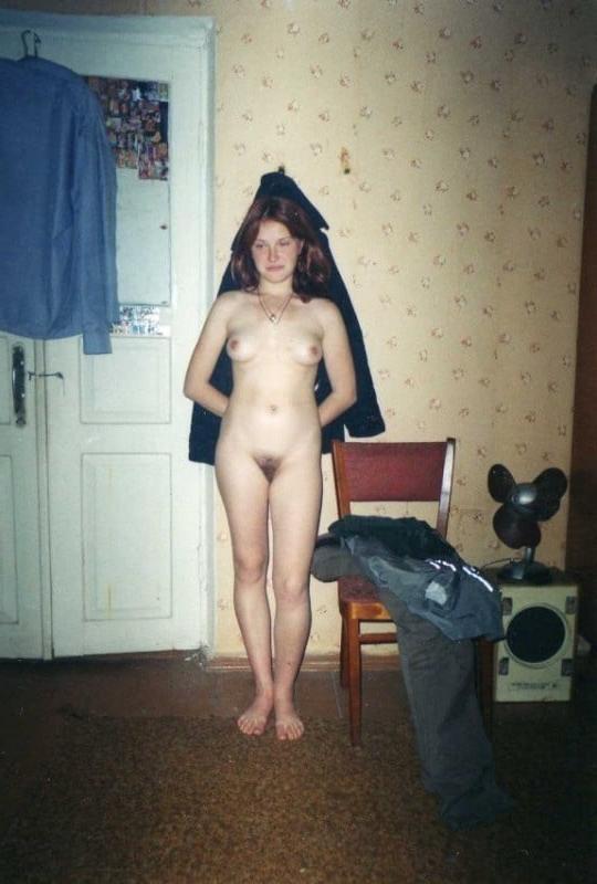 25P Vintage Babes Showing Their World 82