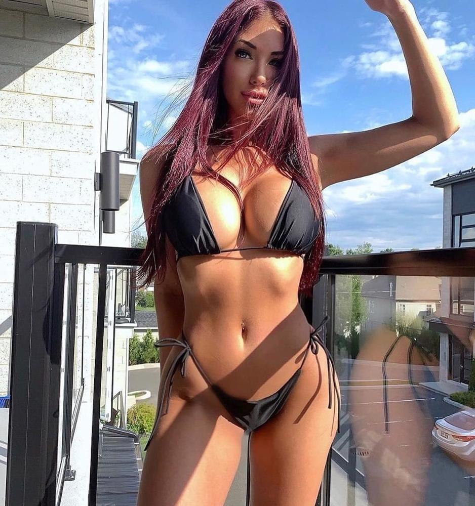 25P Amazing Bimbos - Horny Plastic &amp; Fake Tits Sluts 32