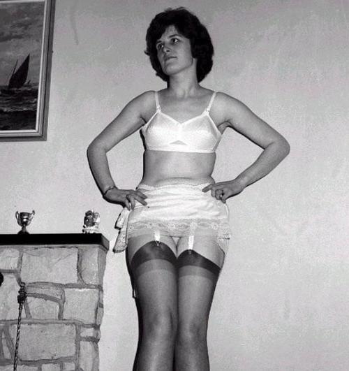 25P Vintage Stockings 61