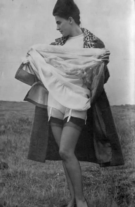 25P Vintage Stockings 61
