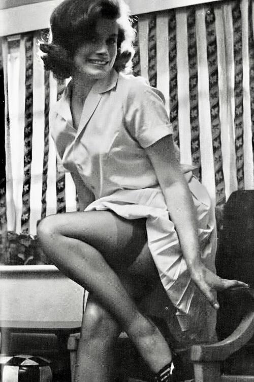 25P Vintage Stockings 58
