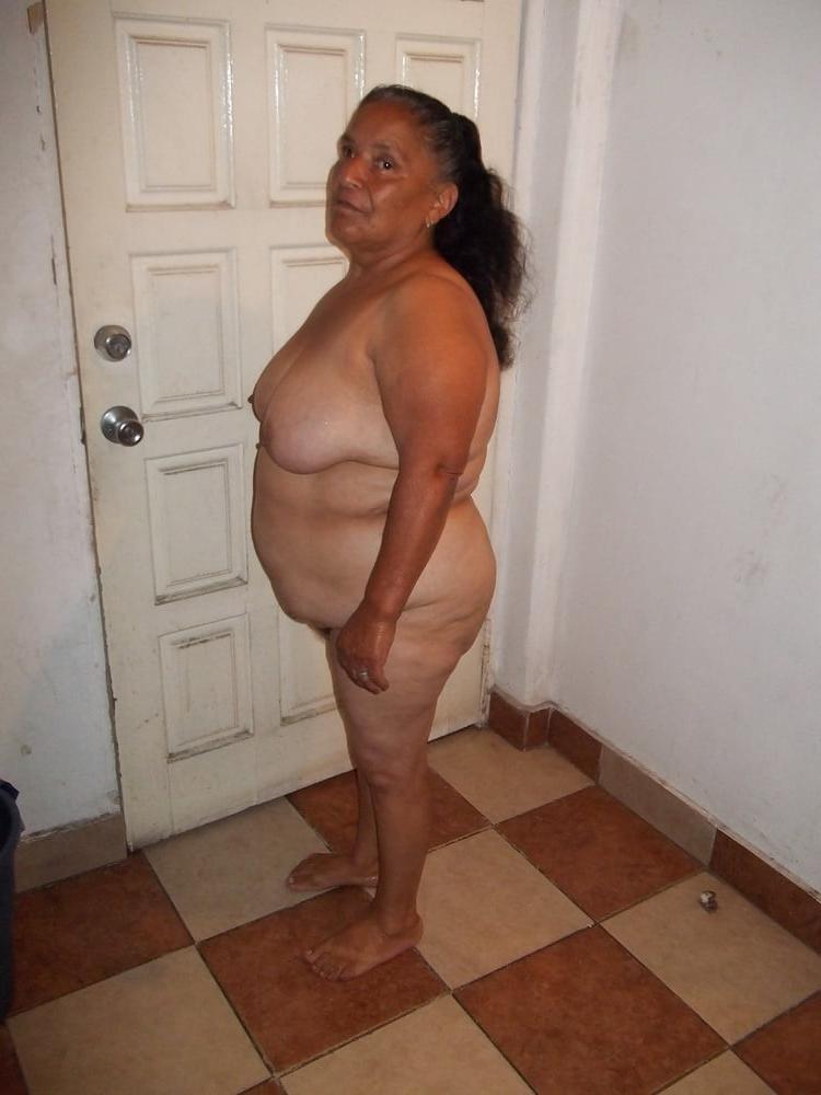 16P Bbw mix 1129 (Mexican women)