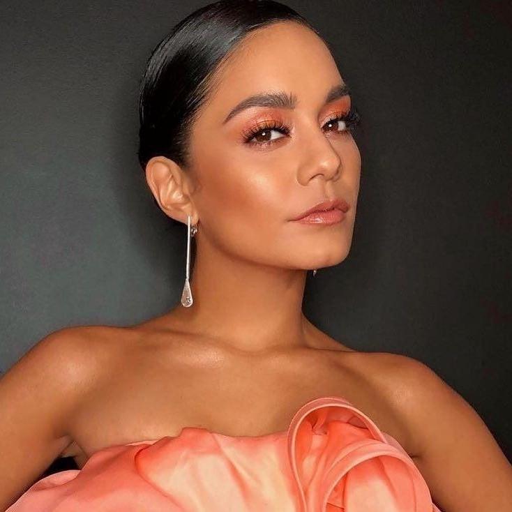 25P Vanessa Hudgens' beautiful fucking face