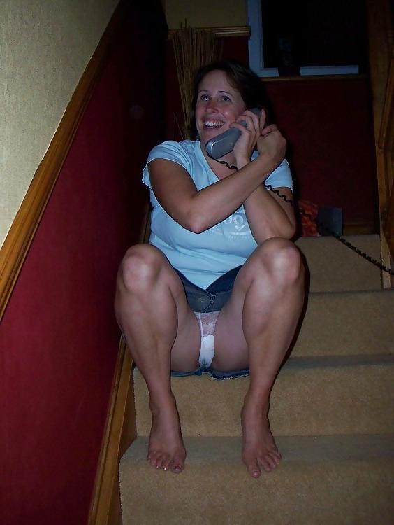 25P Upskirt Sitting Mix 2