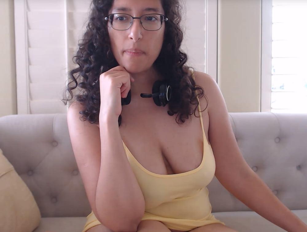18P Busty Goddess 3 - Indian Desi Big Breasts &amp; Hairy Pussy