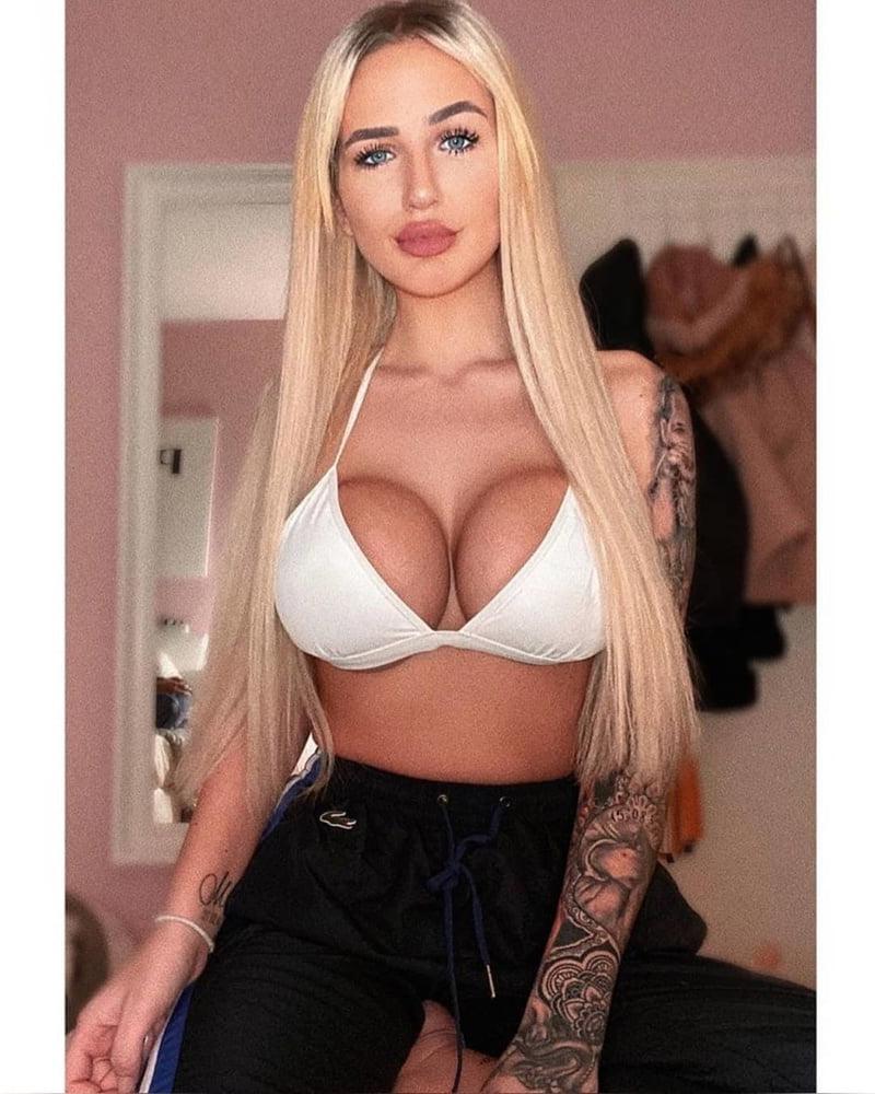 25P Amazing Bimbos - Horny Plastic &amp; Fake Tits Sluts 19