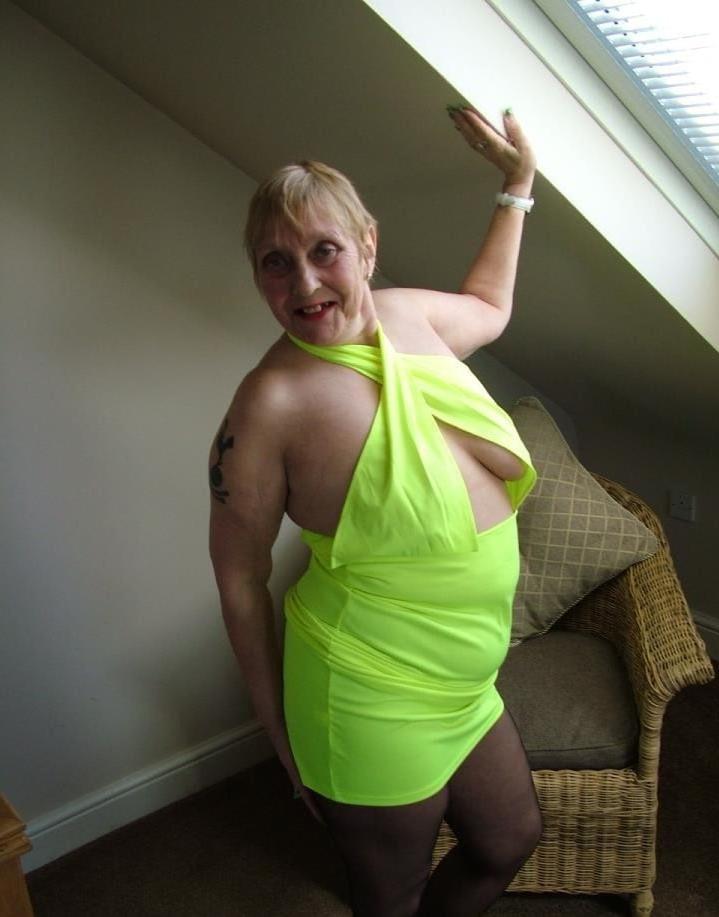 15P Coroa gostosa (hot gilf)