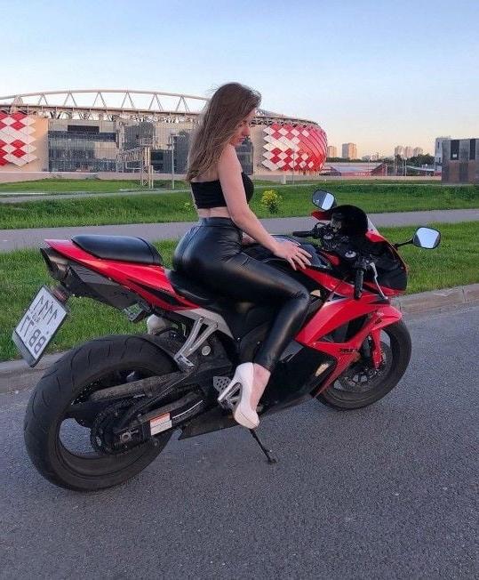 23P Biker Girls in Leather 1 - by Redbull18
