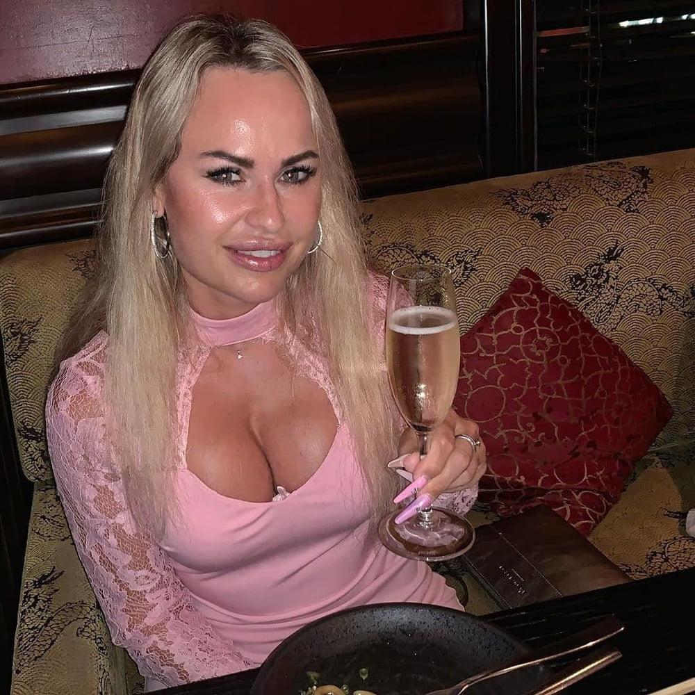 25P Amazing Bimbos - Horny Plastic &amp; Fake Tits Sluts 18