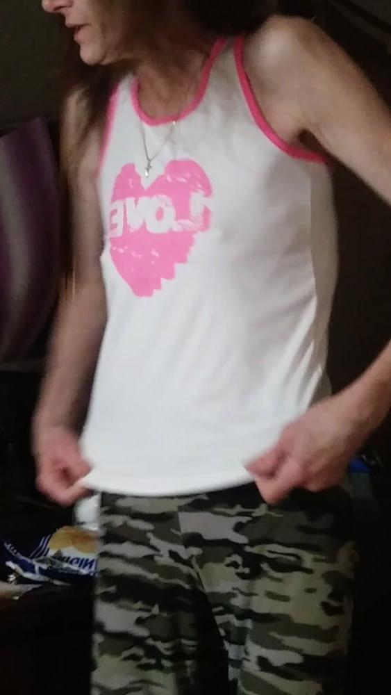 8P No Bra 2