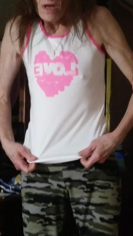 8P No Bra 2