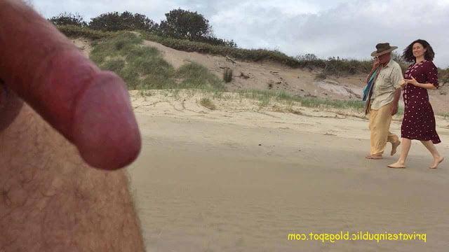 25P Beach CFNM to be Jealous of 01