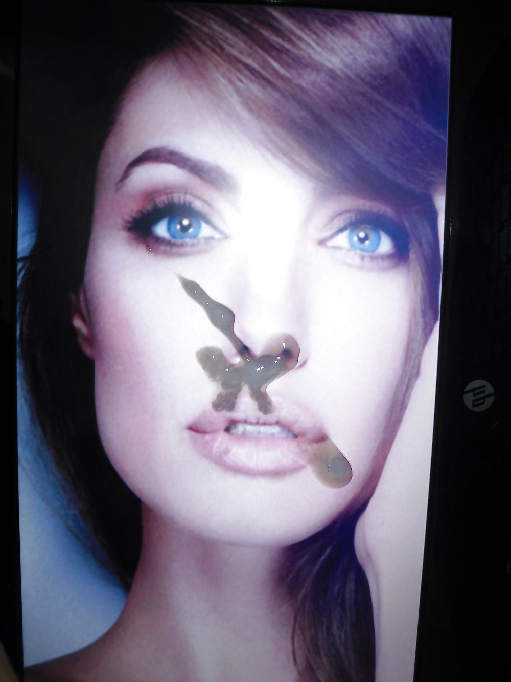 7P Cum on angelina jolie
