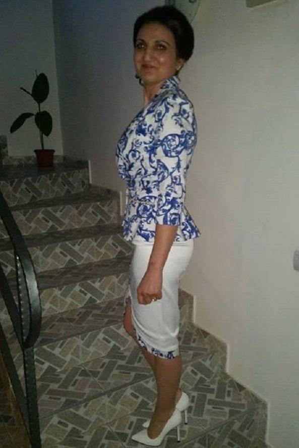 25P ROU ROMANIAN MILFS 60 UGLY FACE BUT BIG TITS - MOM
