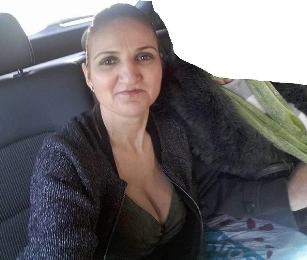 25P ROU ROMANIAN MILFS 60 UGLY FACE BUT BIG TITS - MOM