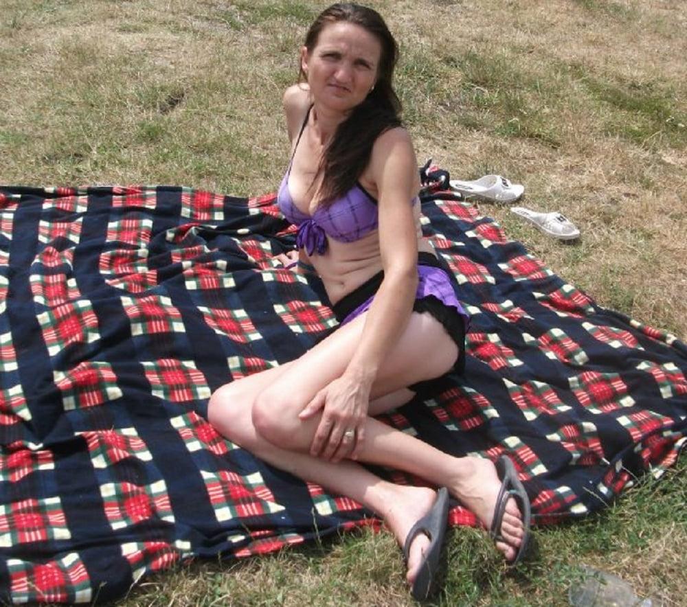 25P ROU ROMANIAN MILFS 60 UGLY FACE BUT BIG TITS - MOM