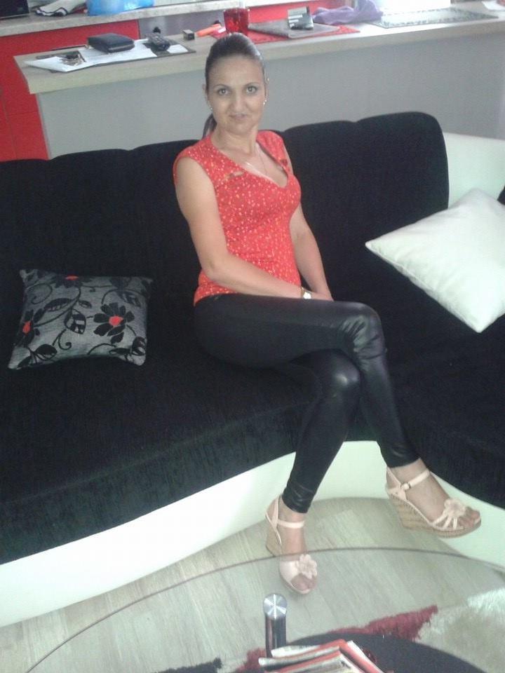 25P ROU ROMANIAN MILFS 60 UGLY FACE BUT BIG TITS - MOM
