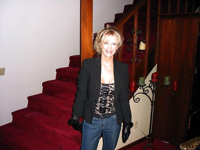 25P SHE IS THE HOTTEST ON THE WEB