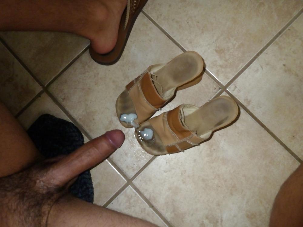 8P Cum on shoes