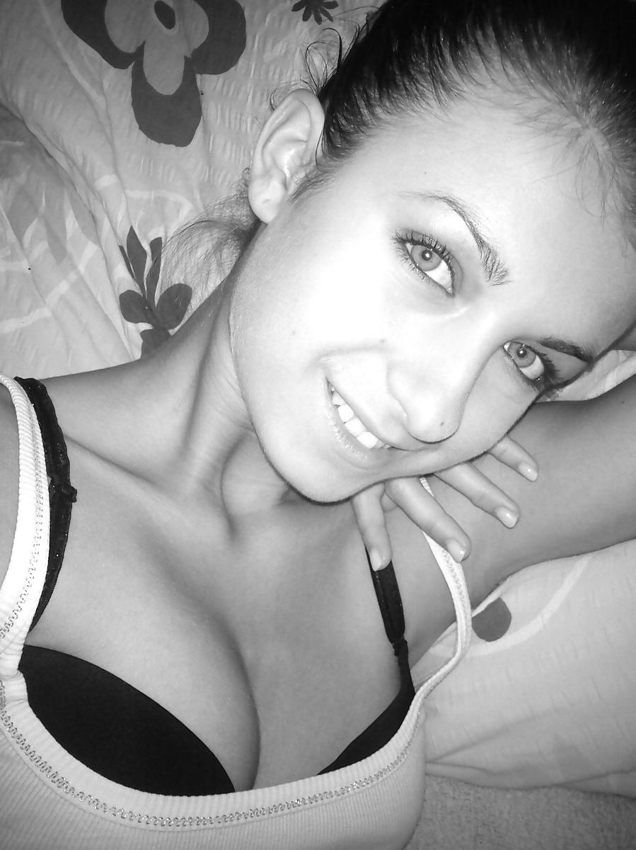 4P Cum on her..please