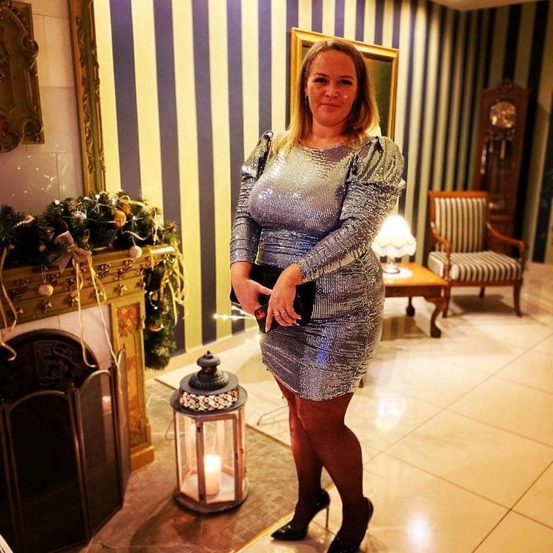 25P Sexy MILFs and GILFs Wearing Tights 14