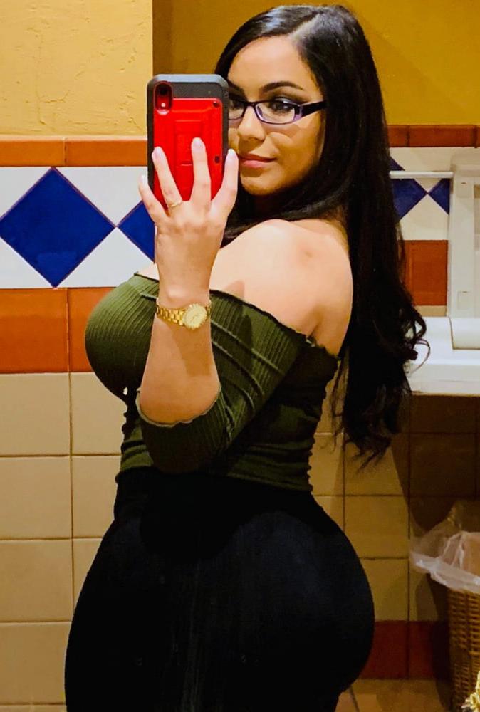 25P Thick latina