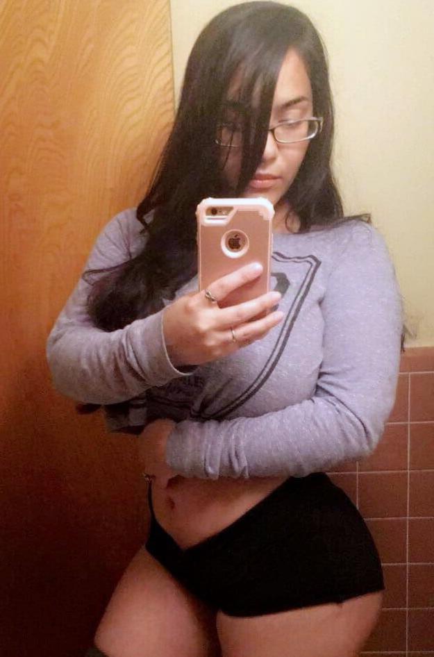 25P Thick latina