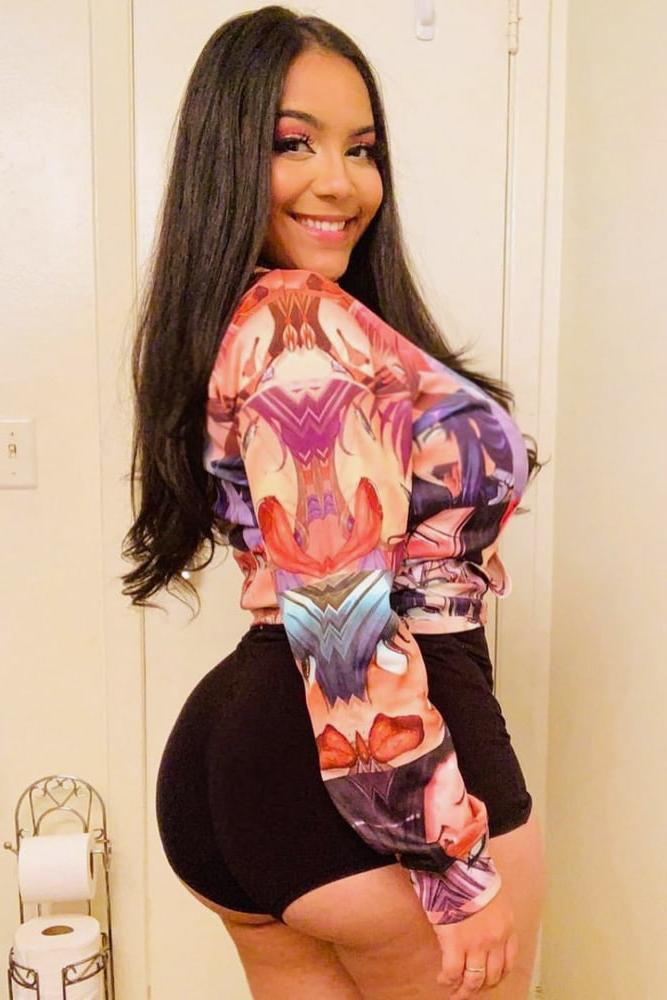25P Thick latina