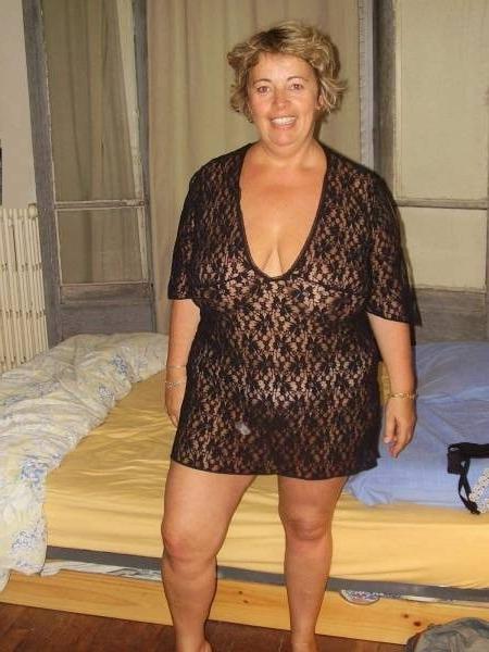 20P Charming gilfs &amp; milfs