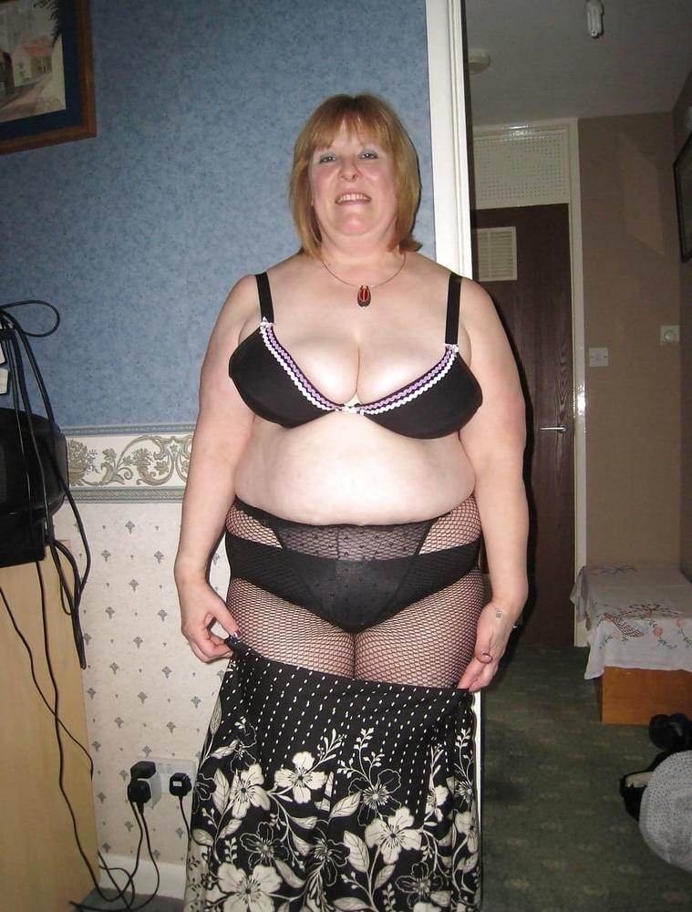 20P Charming gilfs &amp; milfs