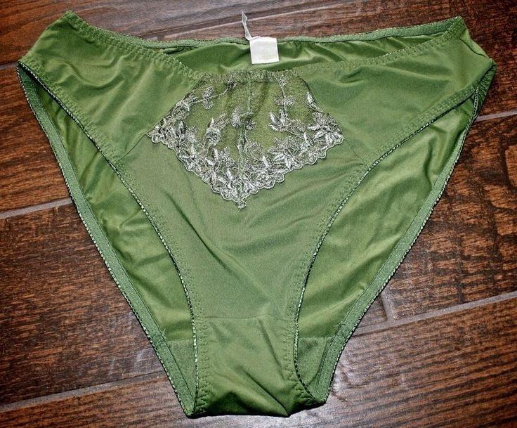 12P Panties wife Thai 43y