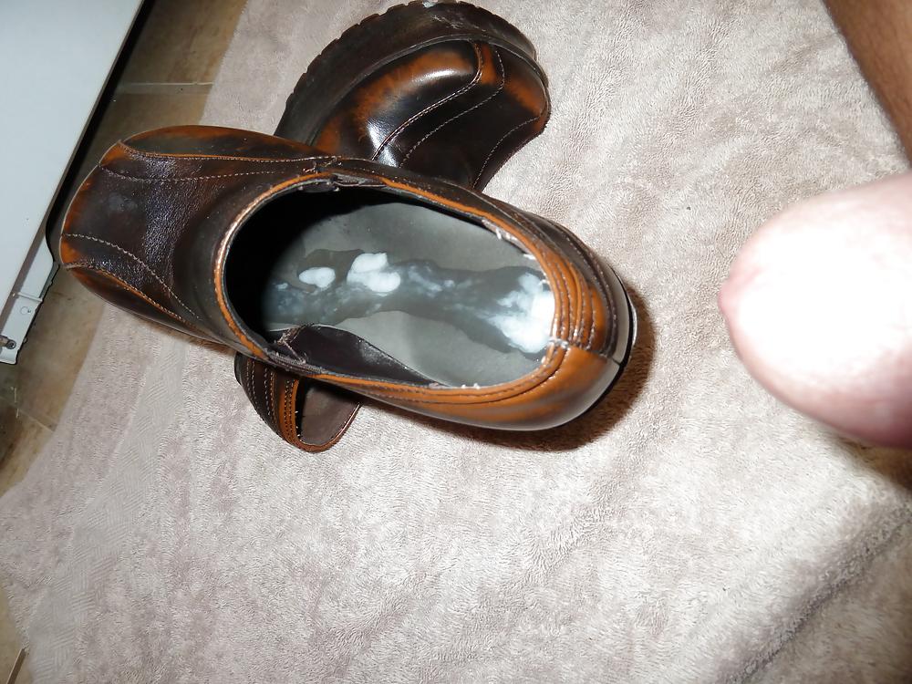 5P Cum on shoes