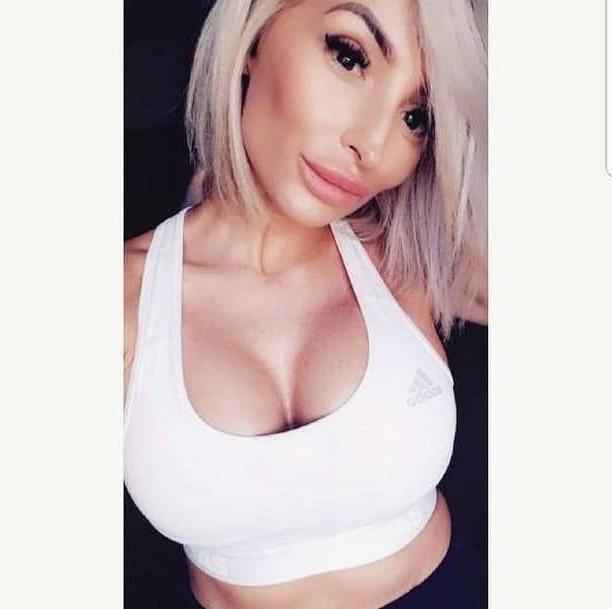 25P Amazing Bimbos - Horny Plastic &amp; Fake Tits Sluts 17