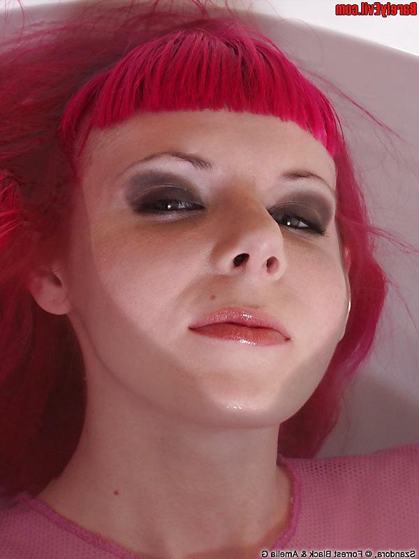15P Hot Pink Emo Teen in Bath