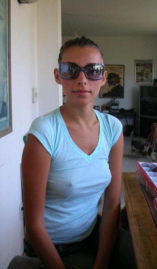 20P see through no bra - transparence 54