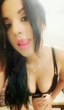 24P SDRUWS2 - MEXICAN BRUNETTE COUNTER CLERK LEAKED NUDE PICS