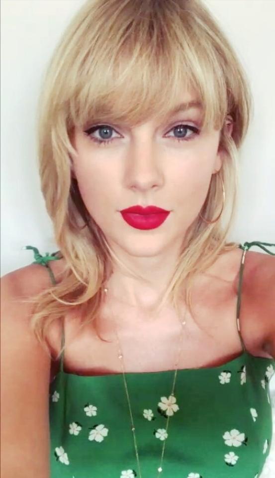 25P Taylor Swift's beautiful fucking face