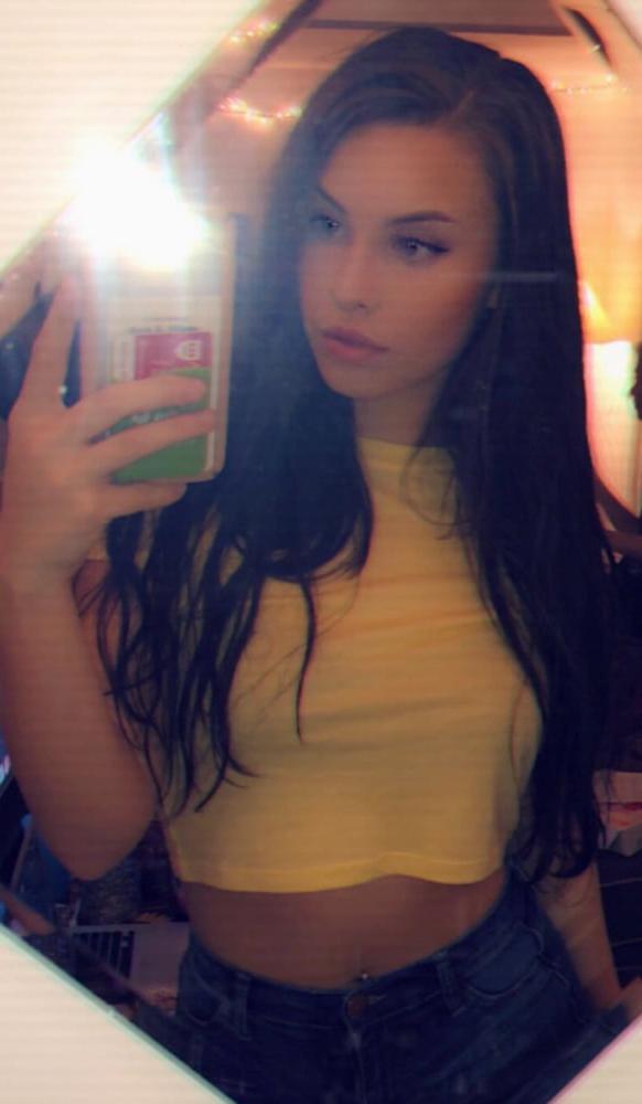 25P Karinna Milano's Big Thick Nice Ass
