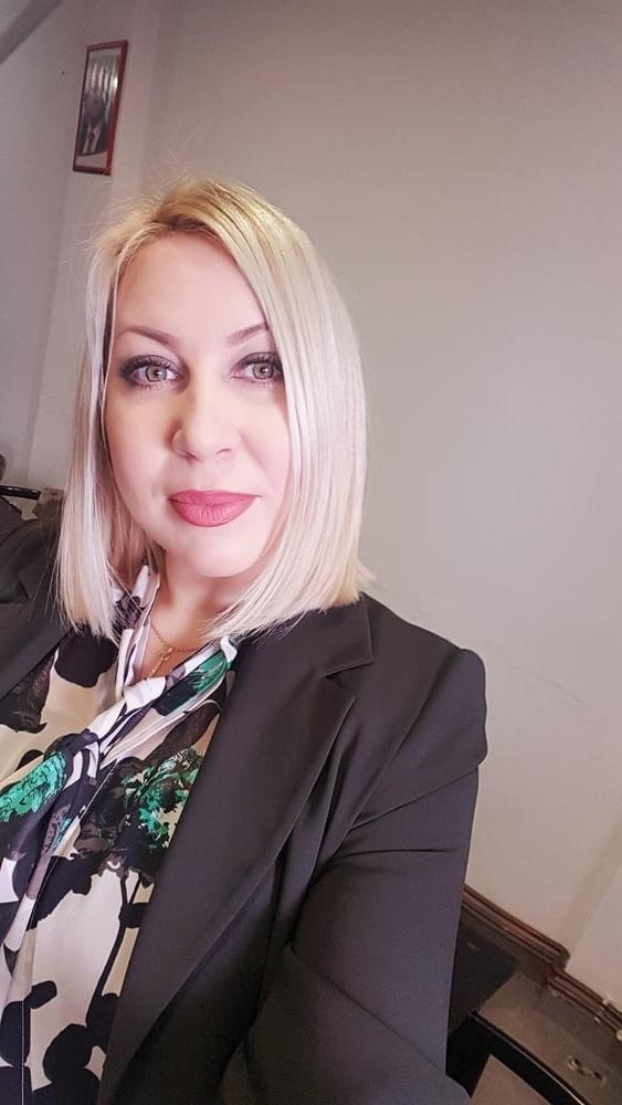 8P Turkish Milf
