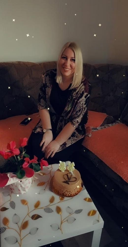 8P Turkish Milf