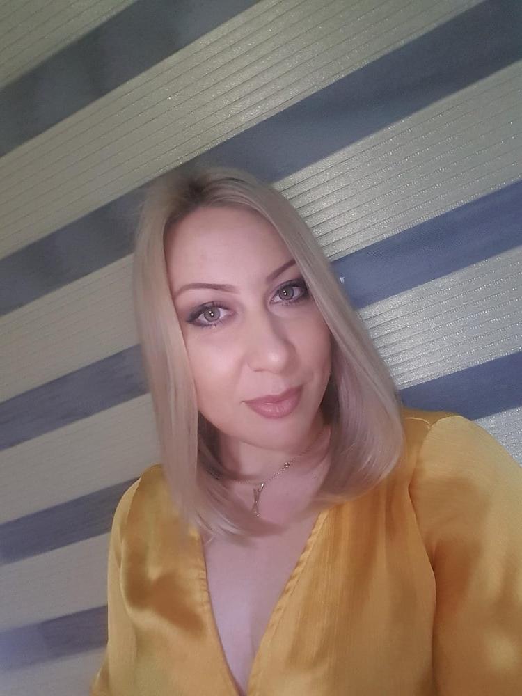 8P Turkish Milf