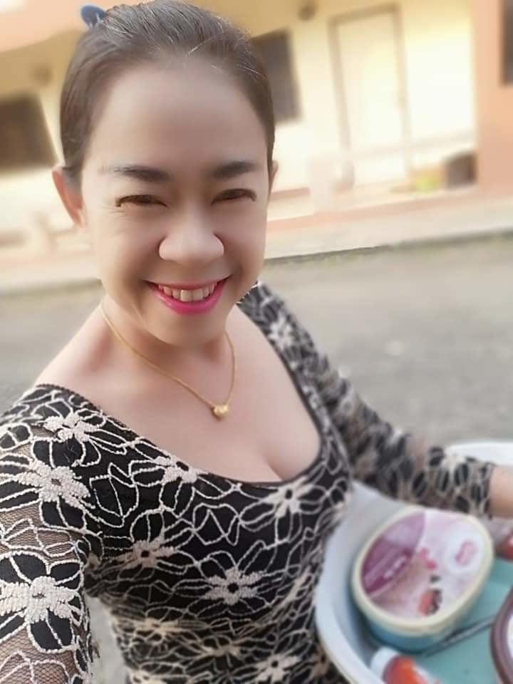 25P Thai prostitute.11