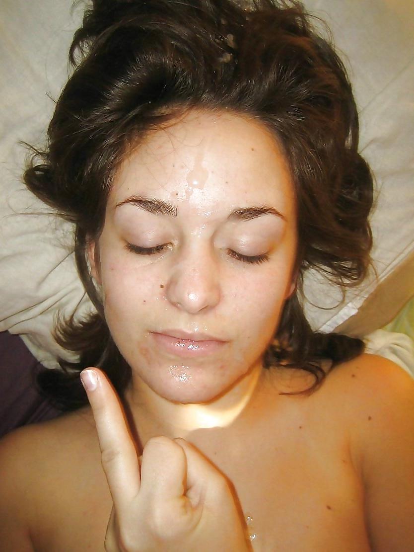 25P BITTE SPRITZ MIR INS GESICHT (PLEASE COVER MY FACE) 1