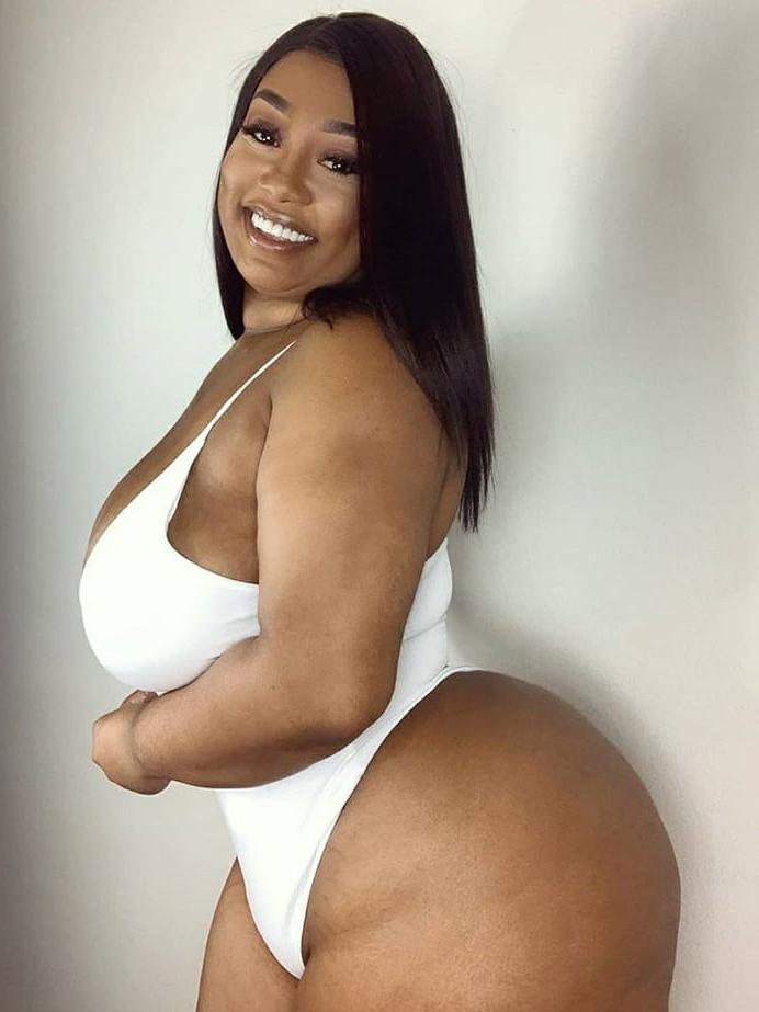 25P Thick Beauties 81