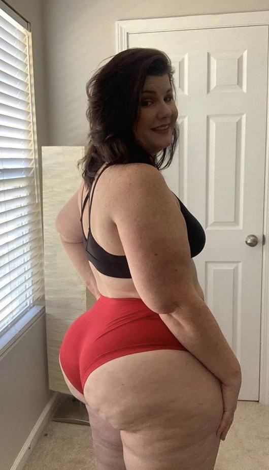 25P Thick Beauties 81
