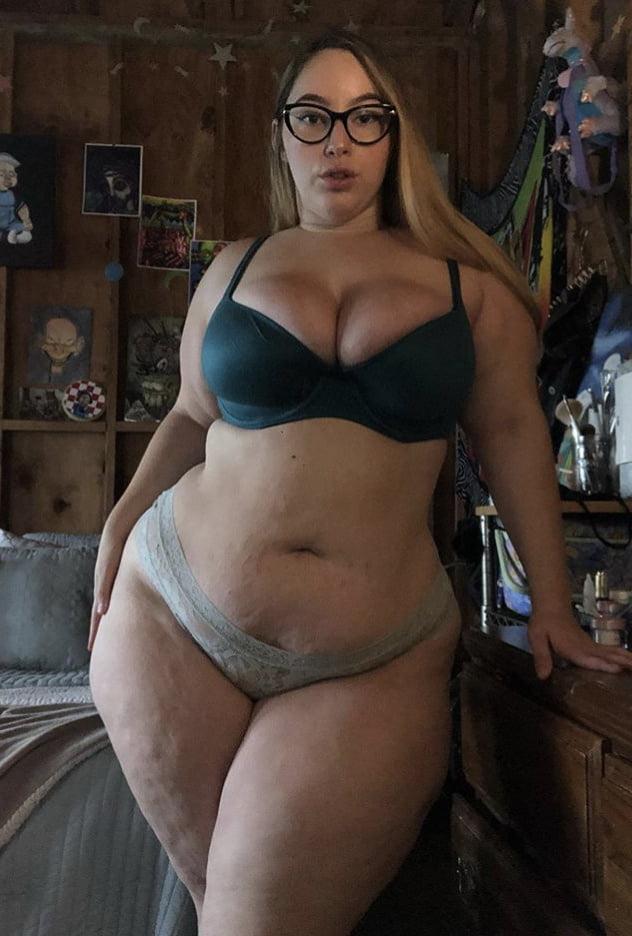 25P Thick Beauties 81