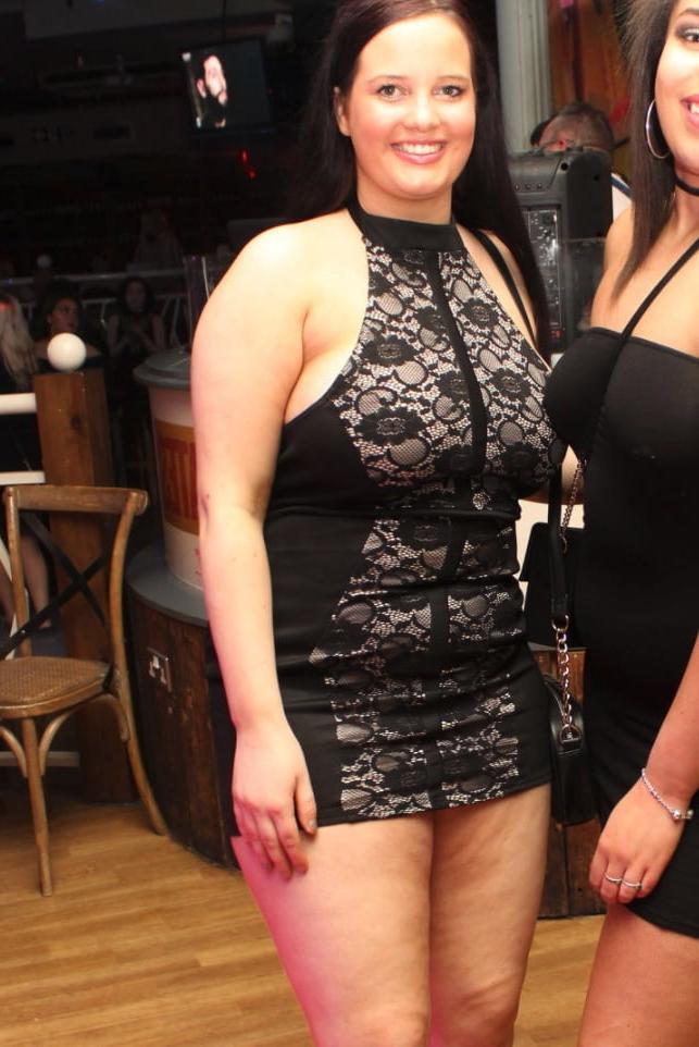 25P No Bra Club gallery 01