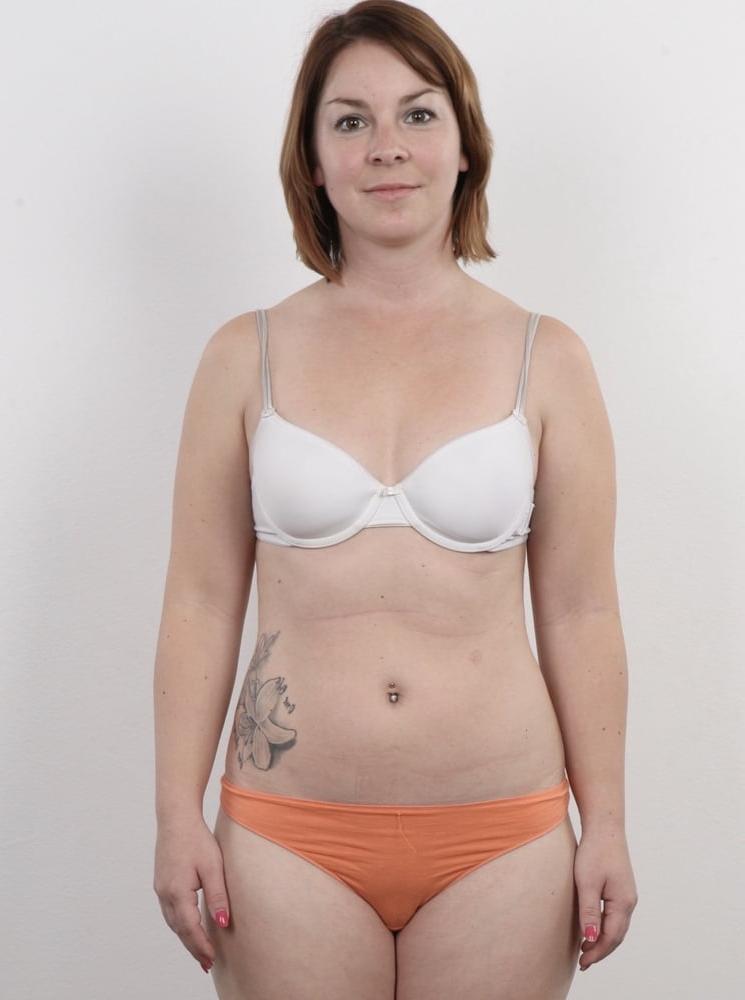 25P 720 - casting girls amateur with panties and bra