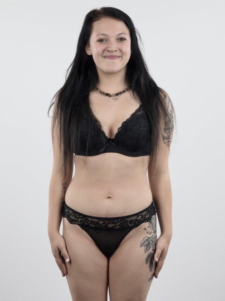 25P 720 - casting girls amateur with panties and bra